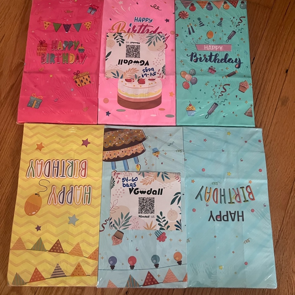 Colorful Birthday Gift Bags Set 96 ct